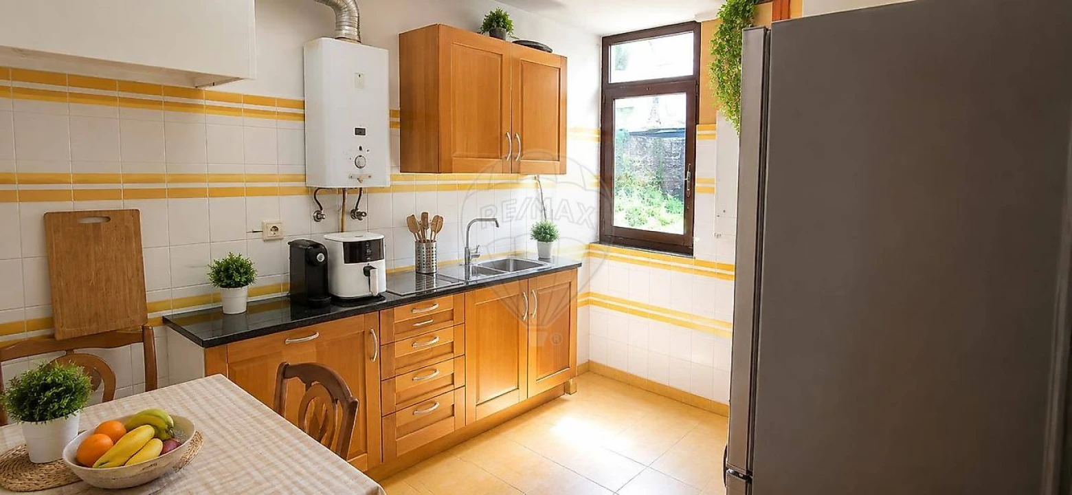 Apartamento T2 para Venda em Massamá e Monte Abraão Foto 1