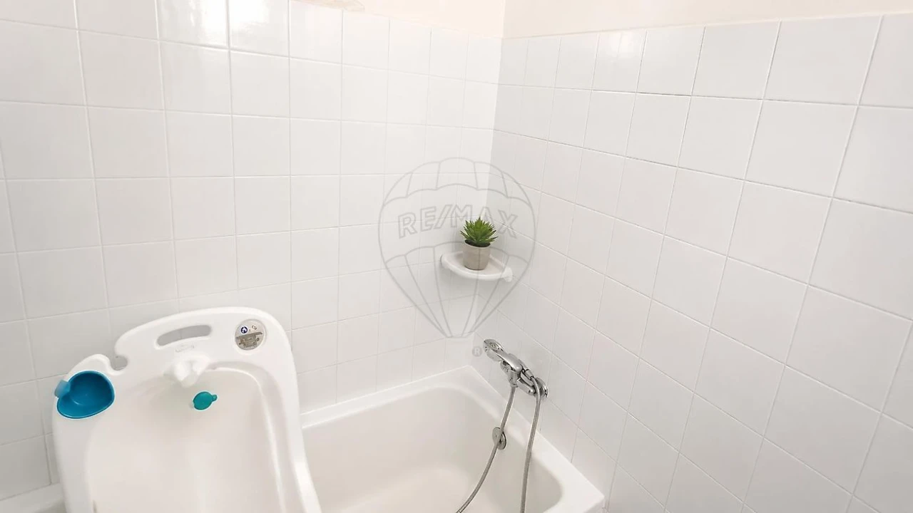 Apartamento T2 para Venda em Massamá e Monte Abraão Foto 5