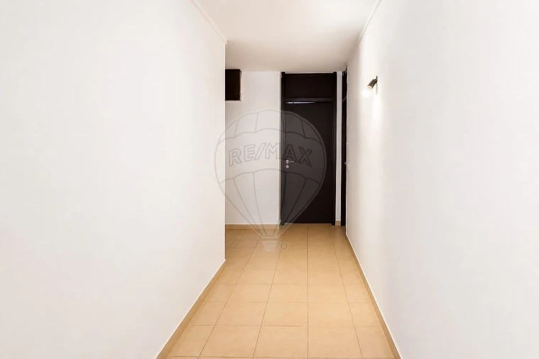 Apartamento T2 para Venda em Massamá e Monte Abraão Foto 12