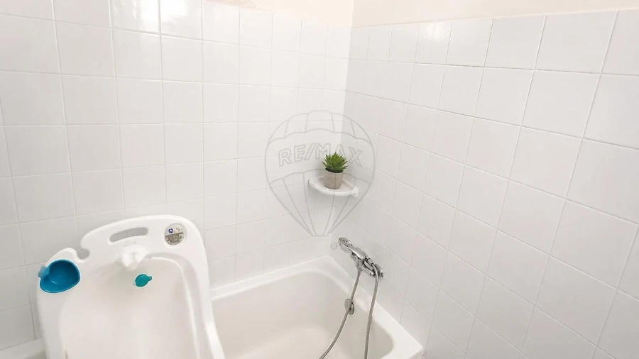 Apartamento T2 para Venda em Massamá e Monte Abraão Foto 5
