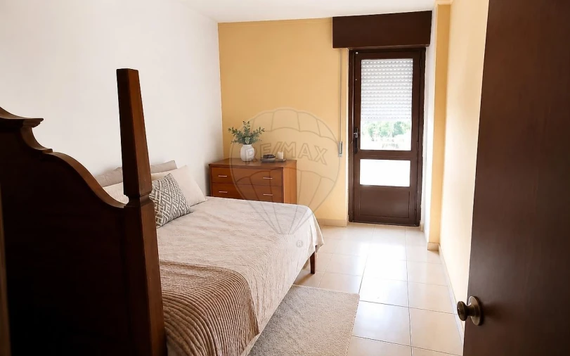 Apartamento T2 para Venda em Massamá e Monte Abraão Foto 13