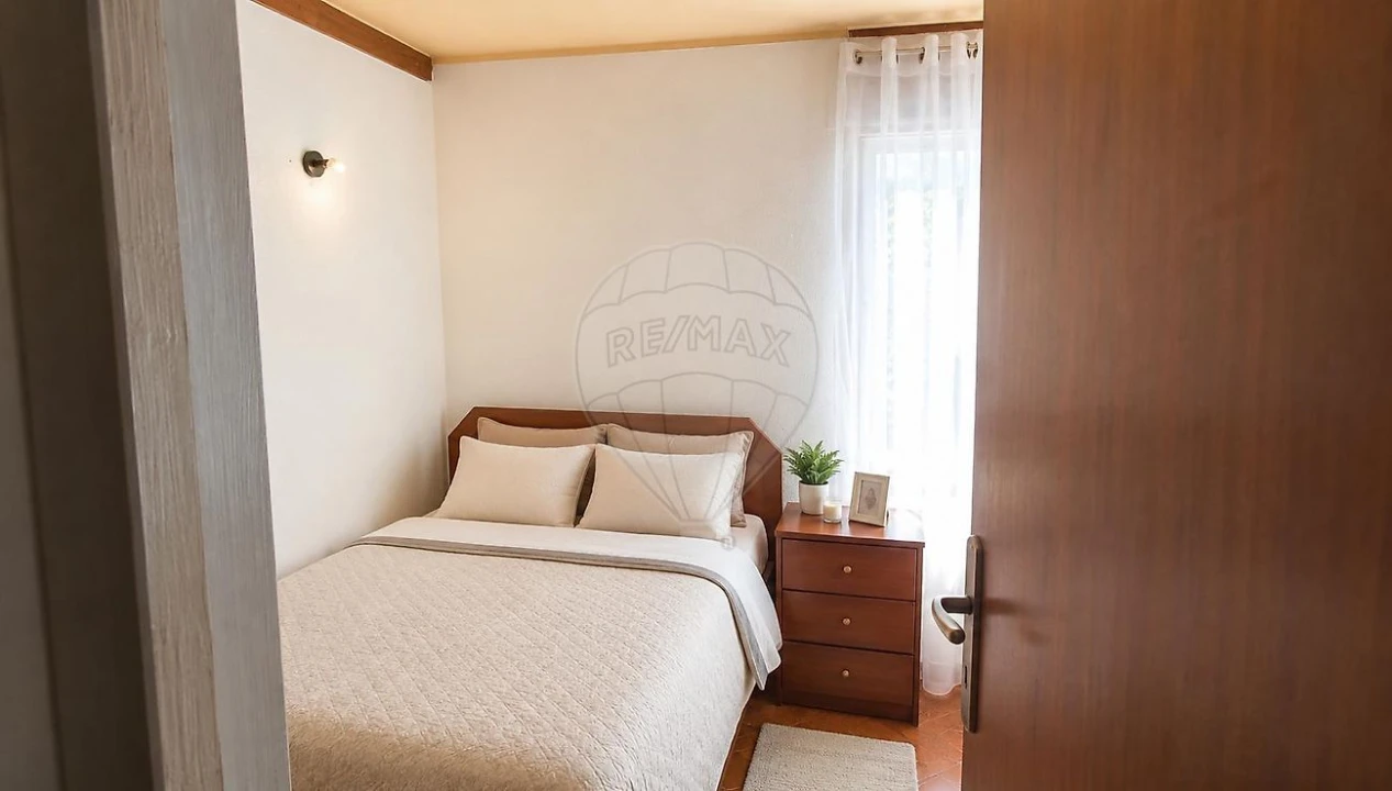 Apartamento T2 para Venda em Massamá e Monte Abraão Foto 3