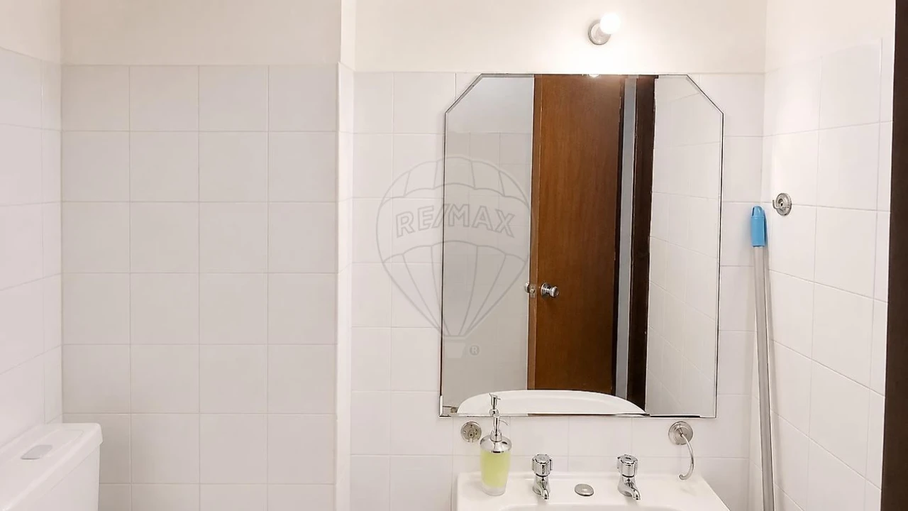 Apartamento T2 para Venda em Massamá e Monte Abraão Foto 7