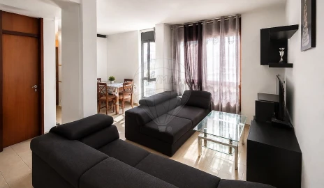 Apartamento T2 para Venda em Massamá e Monte Abraão