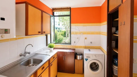 Apartamento T2 para Venda em Massamá e Monte Abraão