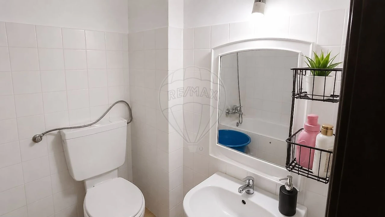Apartamento T2 para Venda em Massamá e Monte Abraão Foto 11