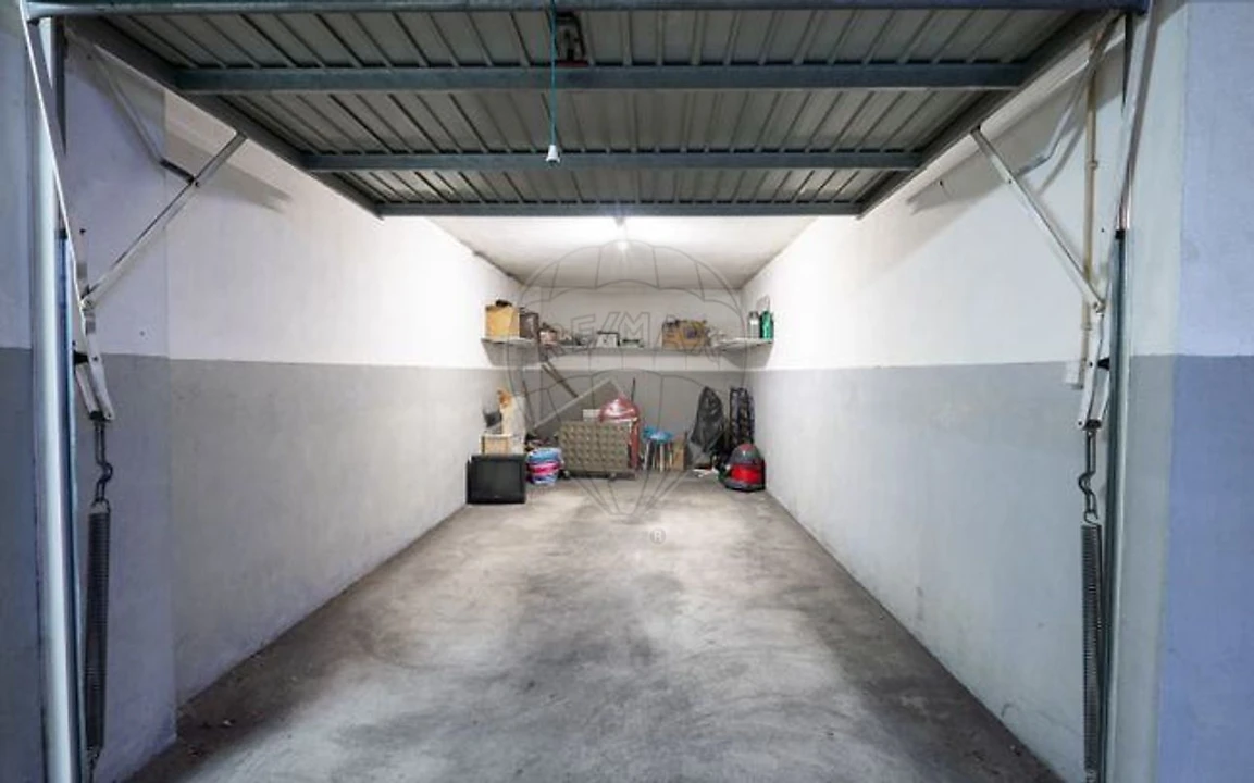 Apartamento T2 para Venda em Canelas Foto 2