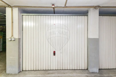 Apartamento T2 para Venda em Canelas
