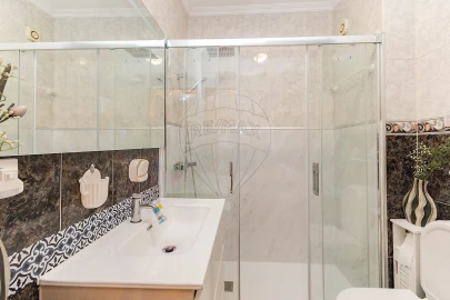 Apartamento T2 para Venda em Canelas