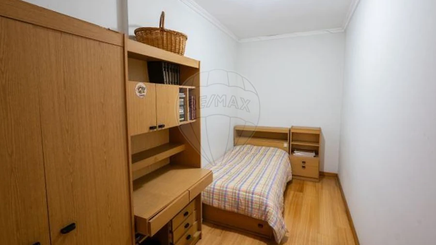 Apartamento T2 para Venda em Canelas