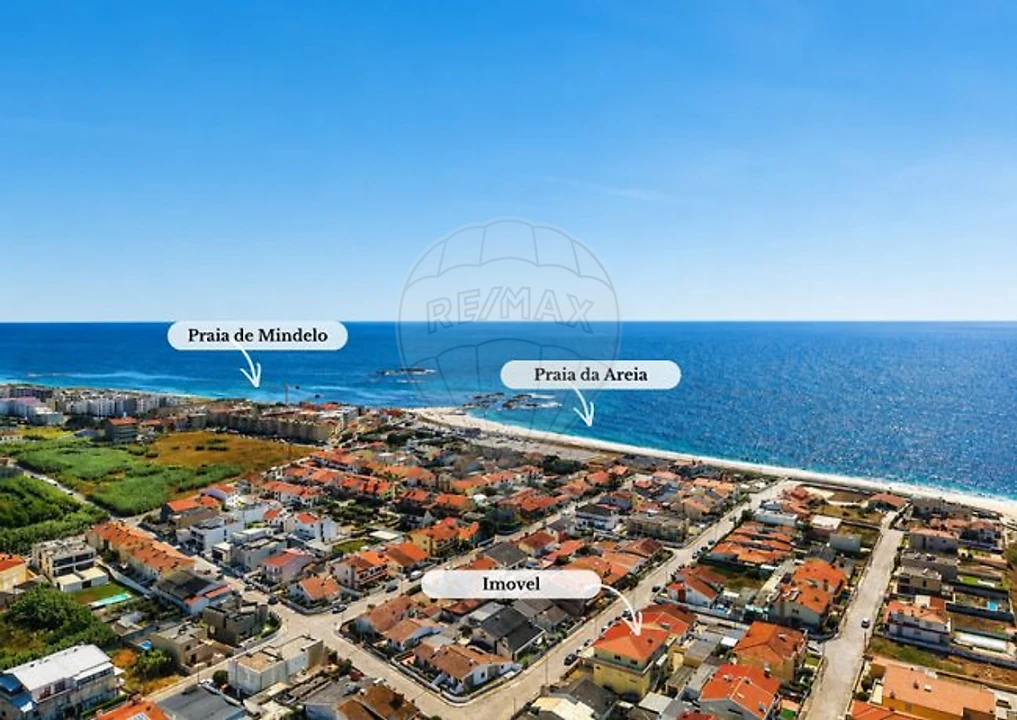 Apartamento T3 para Venda em Mindelo Foto 1