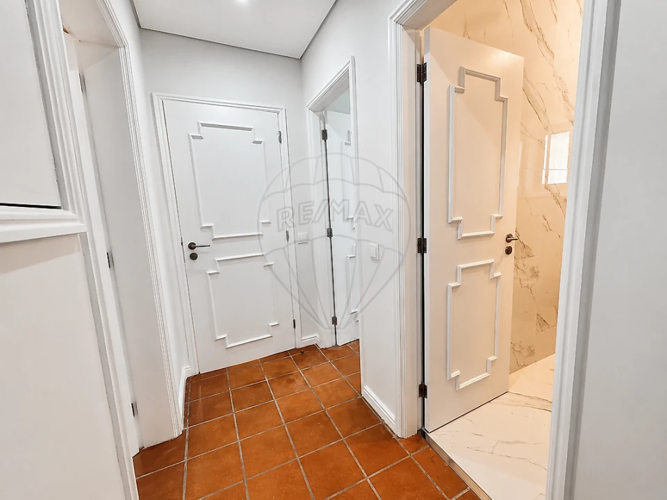 Apartamento T3 para Venda em Mindelo Foto 11