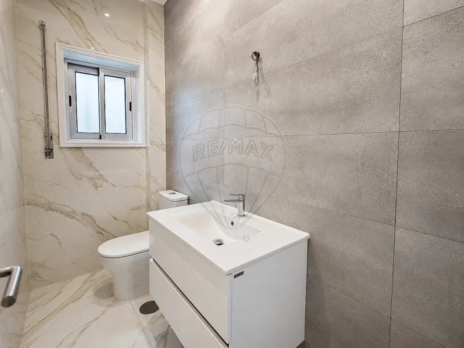 Apartamento T3 para Venda em Mindelo Foto 15