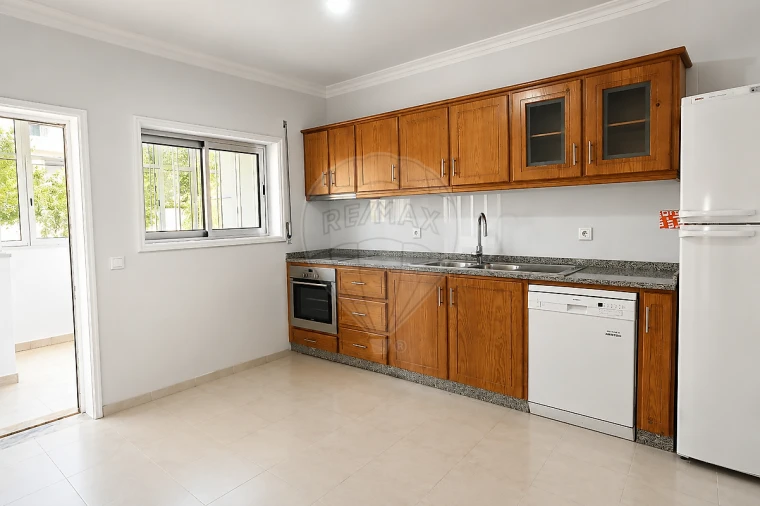 Apartamento T3 para Venda em Mindelo Foto 7