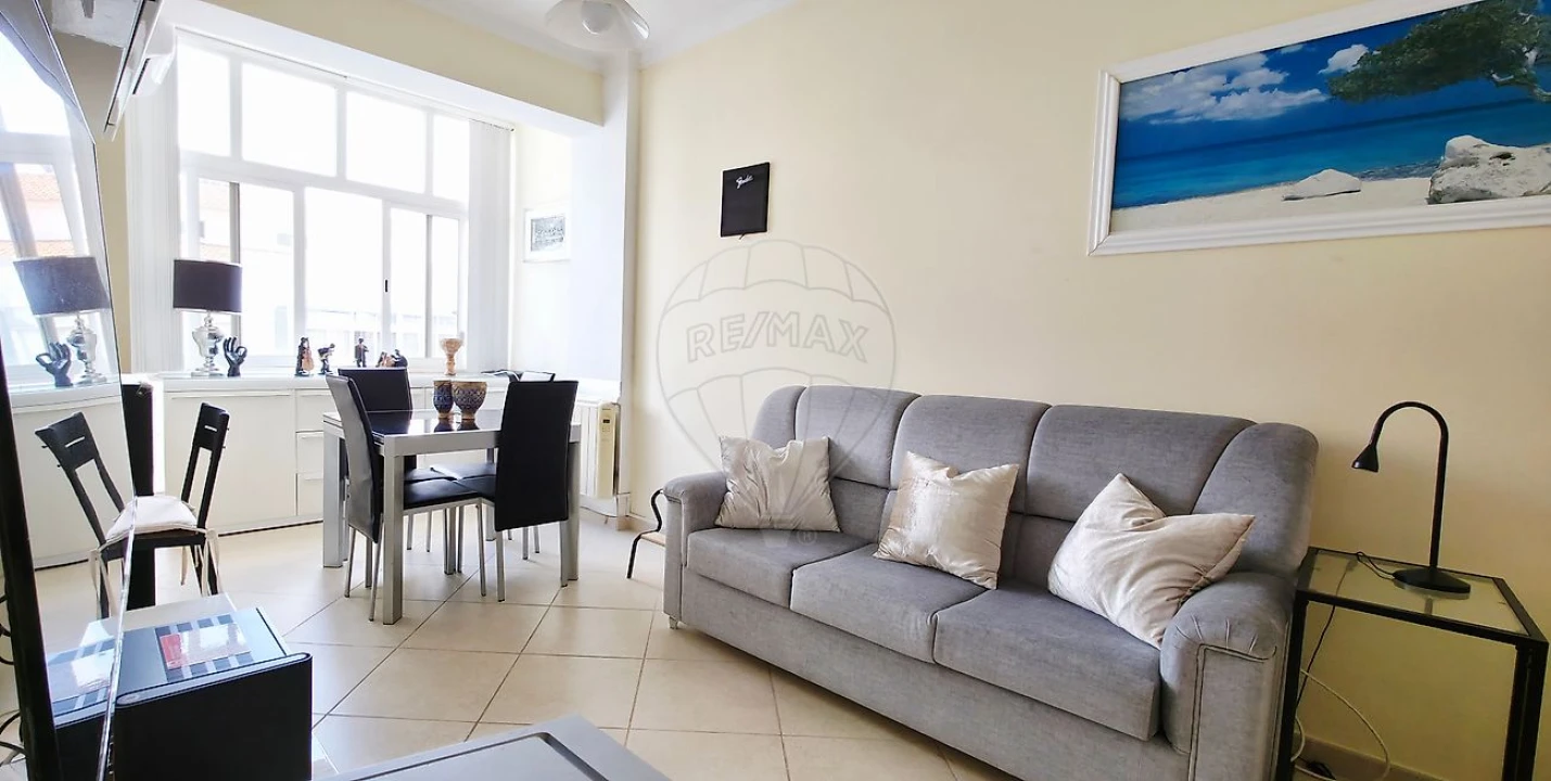 Apartamento T1 para Venda em Águas Livres Foto 2