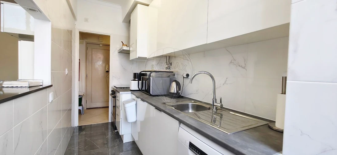Apartamento T1 para Venda em Águas Livres Foto 6