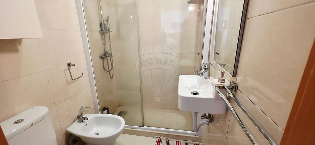 Apartamento T1 para Venda em Águas Livres Foto 15