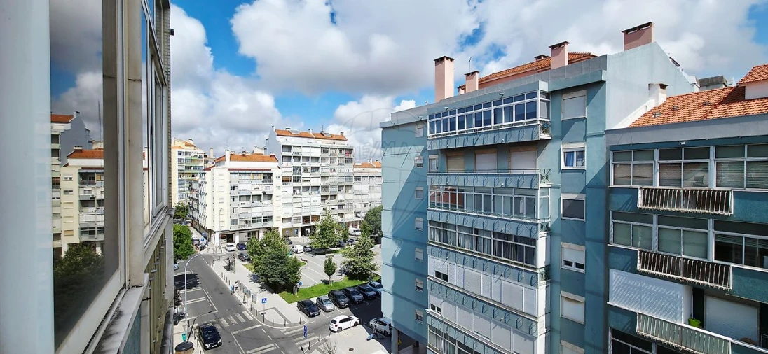 Apartamento T1 para Venda em Águas Livres Foto 18