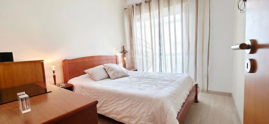 Apartamento T1 para Venda em Águas Livres Foto 9