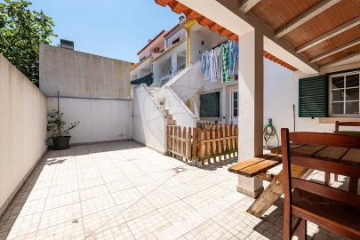 Moradia T3 para Venda em Alguber