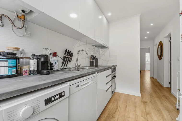 Apartamento T1 para Venda em Baixa da Banheira e Vale da Amoreira Foto 9