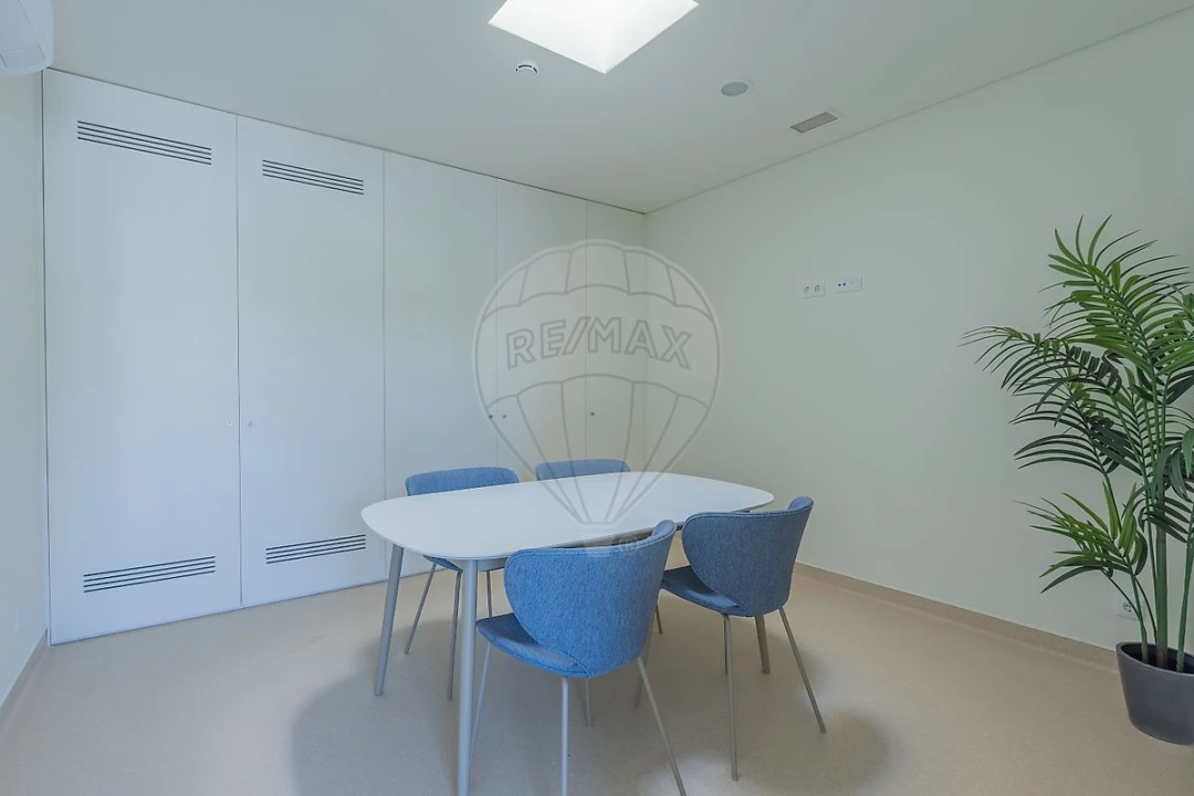 Apartamento T4 para Venda em Cidade da Maia Foto 7