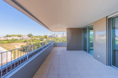 Apartamento T4 para Venda em Cidade da Maia