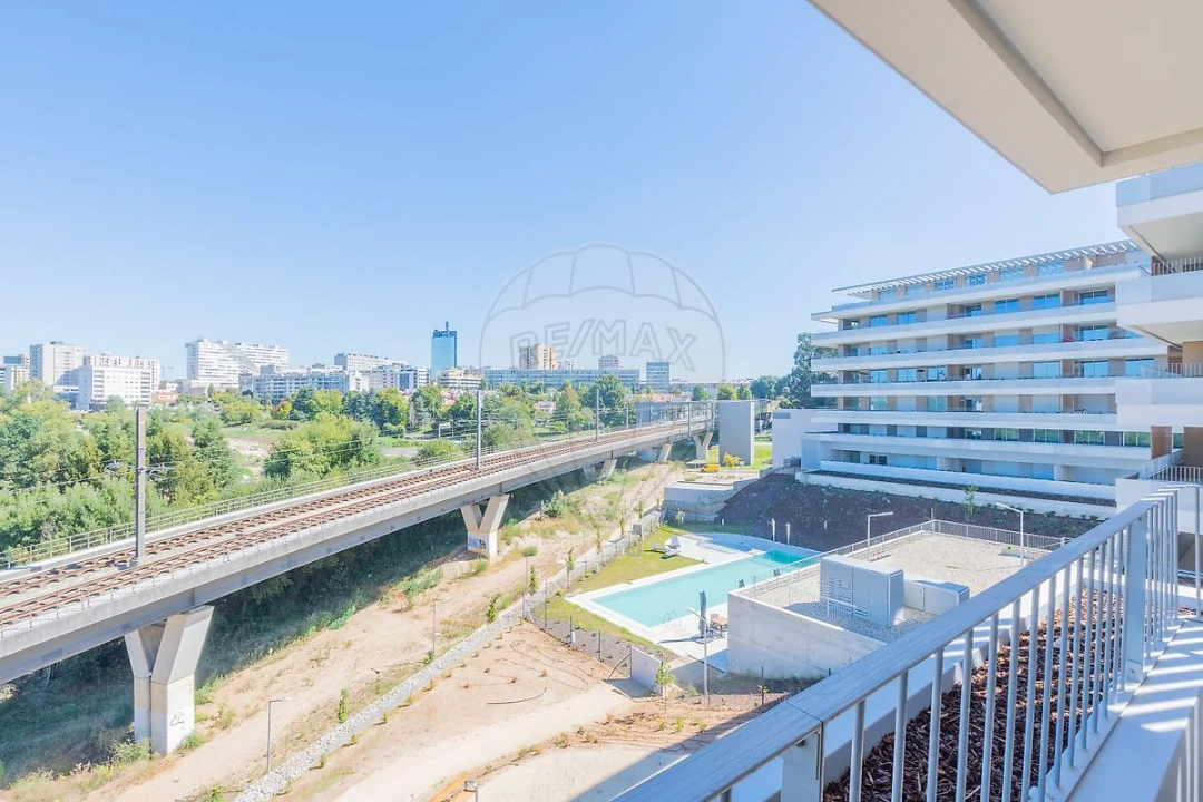 Apartamento T4 para Venda em Cidade da Maia Foto 22