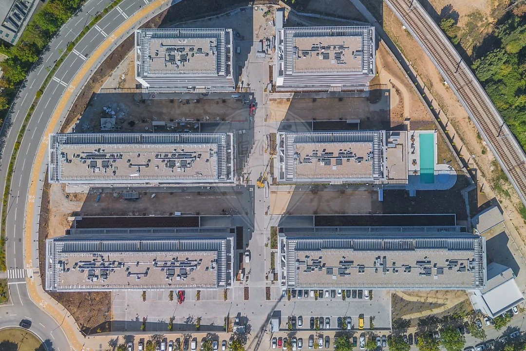 Apartamento T4 para Venda em Cidade da Maia Foto 2