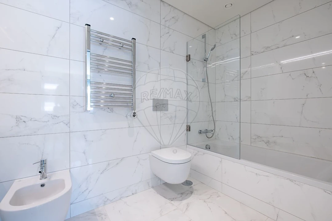 Apartamento T4 para Venda em Cidade da Maia Foto 5