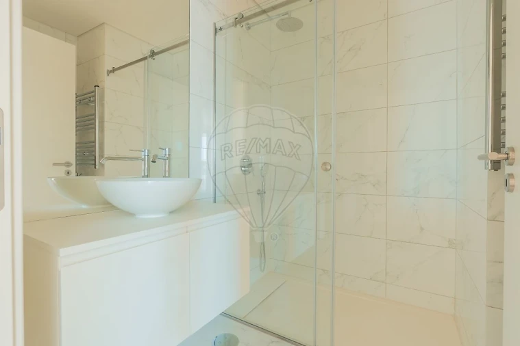 Apartamento T4 para Venda em Cidade da Maia Foto 28