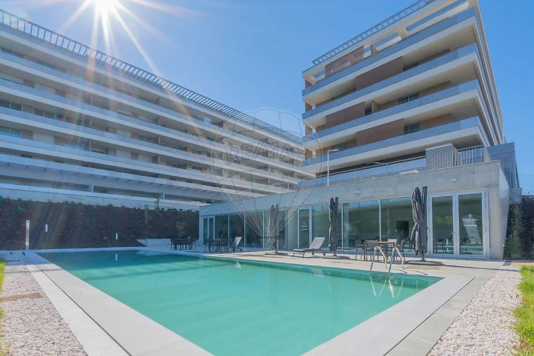 Apartamento T4 para Venda em Cidade da Maia Foto 3