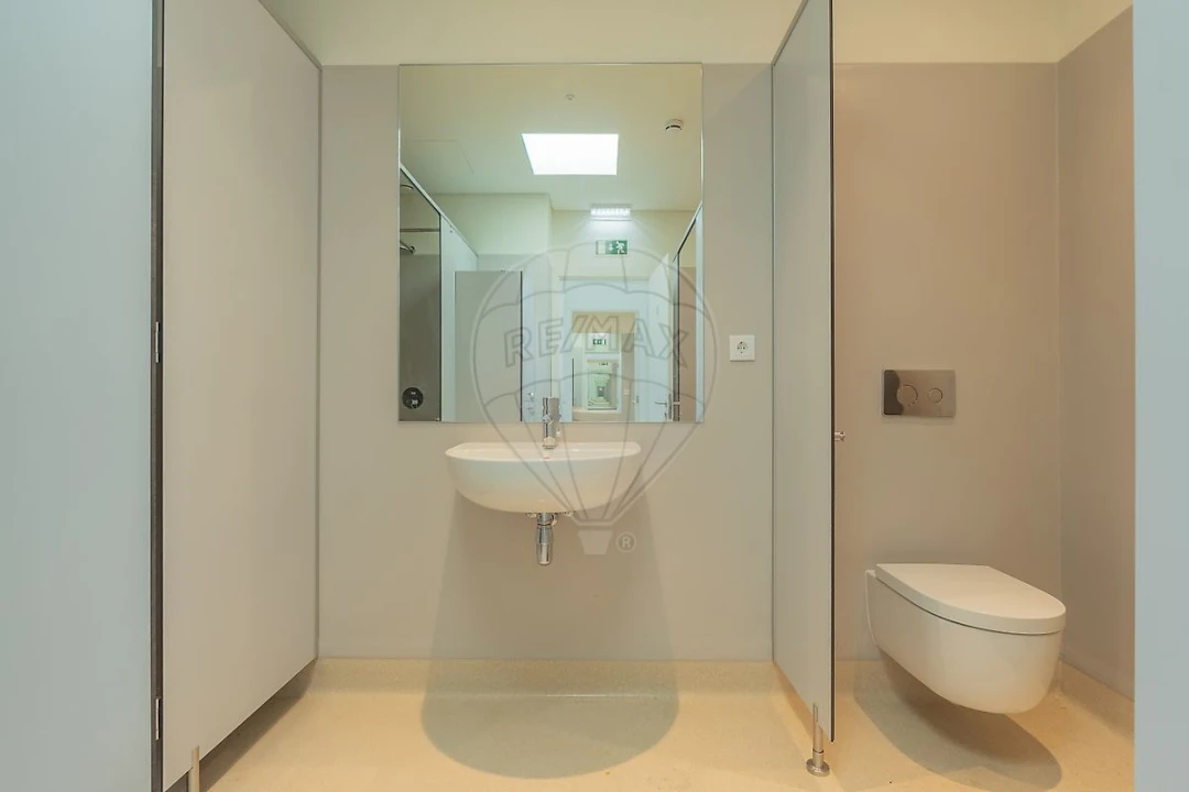Apartamento T4 para Venda em Cidade da Maia Foto 10