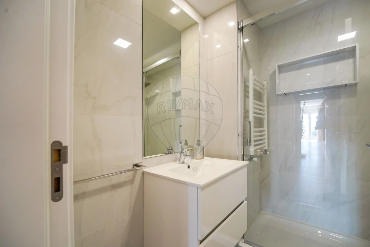 Apartamento T4 para Venda em Buarcos Foto 30