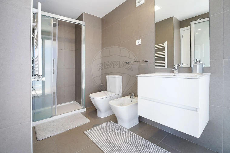 Apartamento T4 para Venda em Buarcos Foto 11