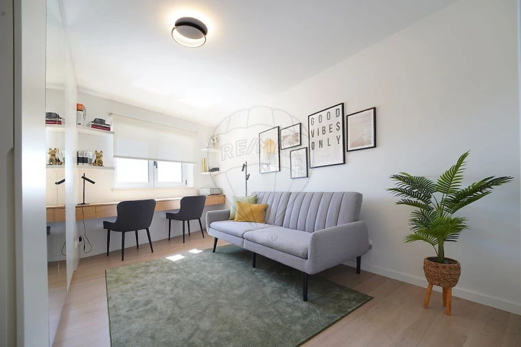 Apartamento T4 para Venda em Buarcos Foto 10