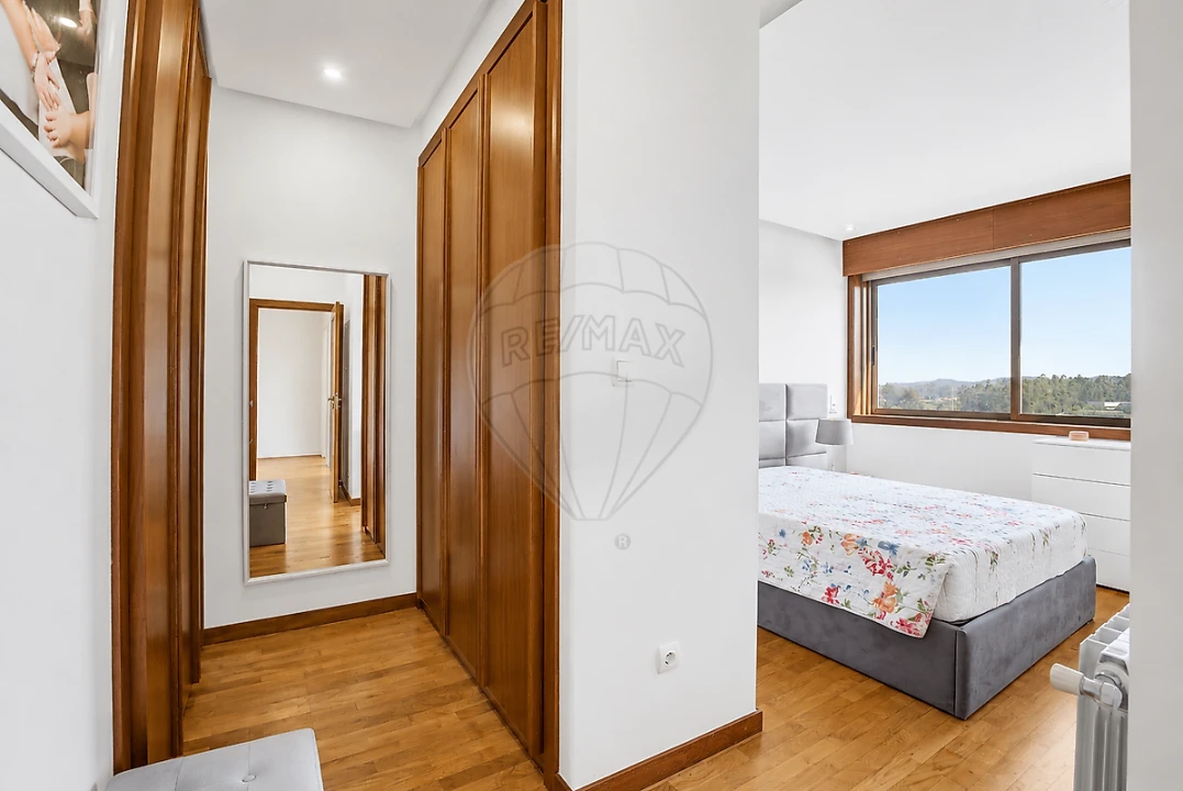 Apartamento T3 para Venda em Moreira Foto 16