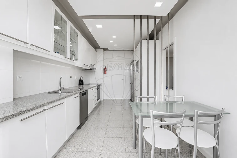 Apartamento T3 para Venda em Moreira Foto 7