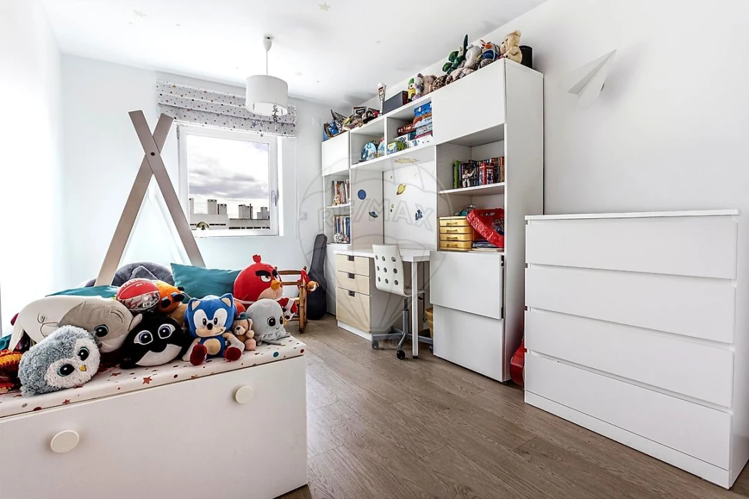 Apartamento T5 para Venda em Algés, Linda-A-Velha e Cruz Quebrada-Dafundo Foto 19