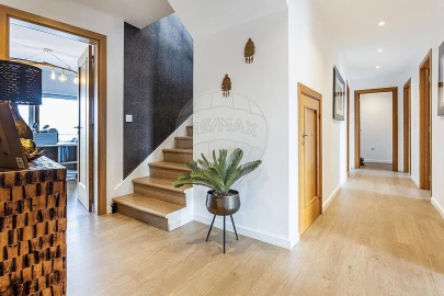 Apartamento T5 para Venda em Algés, Linda-A-Velha e Cruz Quebrada-Dafundo