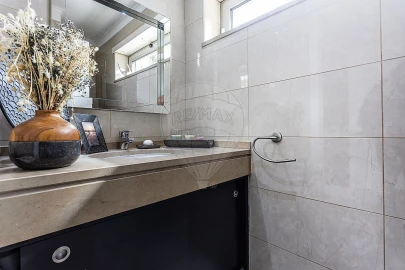 Apartamento T5 para Venda em Algés, Linda-A-Velha e Cruz Quebrada-Dafundo