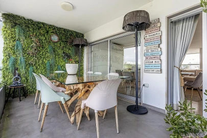 Apartamento T5 para Venda em Algés, Linda-A-Velha e Cruz Quebrada-Dafundo
