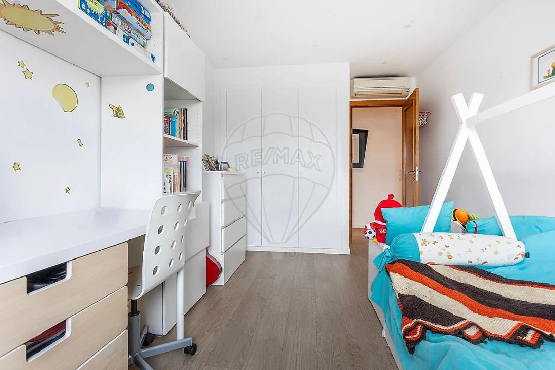 Apartamento T5 para Venda em Algés, Linda-A-Velha e Cruz Quebrada-Dafundo Foto 20