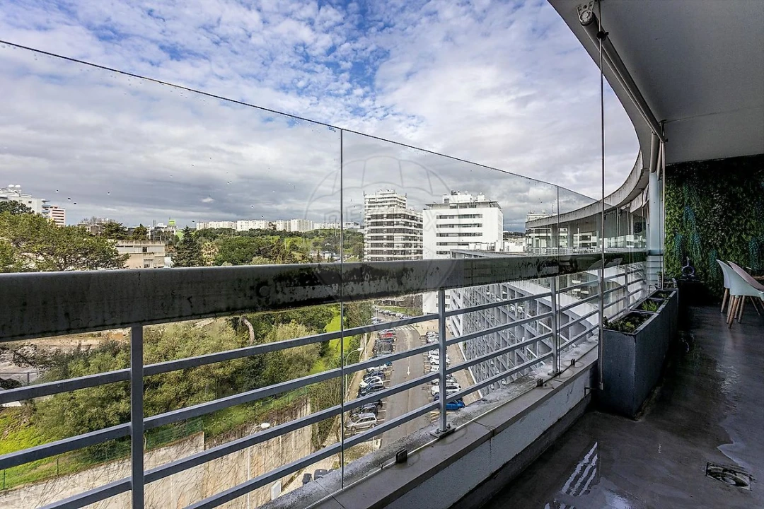 Apartamento T5 para Venda em Algés, Linda-A-Velha e Cruz Quebrada-Dafundo Foto 27