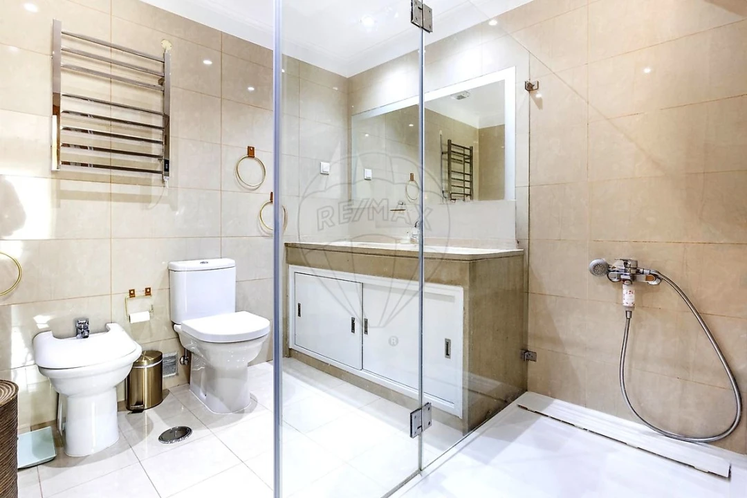 Apartamento T5 para Venda em Algés, Linda-A-Velha e Cruz Quebrada-Dafundo Foto 22