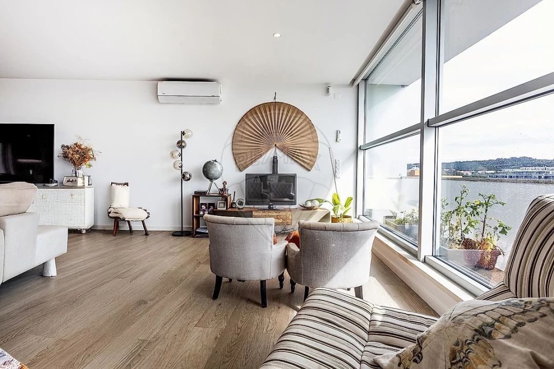 Apartamento T5 para Venda em Algés, Linda-A-Velha e Cruz Quebrada-Dafundo Foto 34