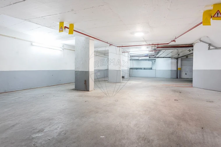 Apartamento T5 para Venda em Algés, Linda-A-Velha e Cruz Quebrada-Dafundo Foto 28