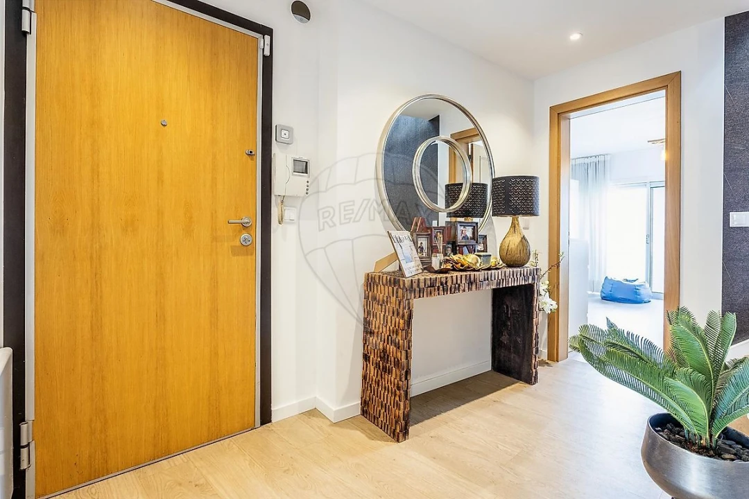 Apartamento T5 para Venda em Algés, Linda-A-Velha e Cruz Quebrada-Dafundo Foto 16