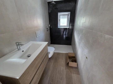 Moradia T1 para Venda em Agualva e Mira-Sintra