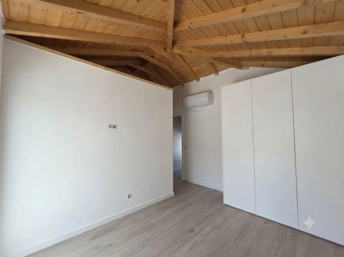 Moradia T1 para Venda em Agualva e Mira-Sintra Foto 4